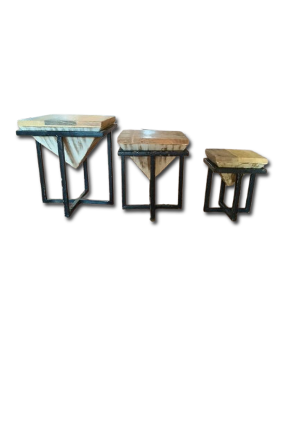 GEOMETRIC WOODEN PYRAMID (SET OF 3)