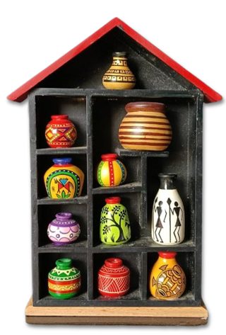 WOODEN POT HOUSE