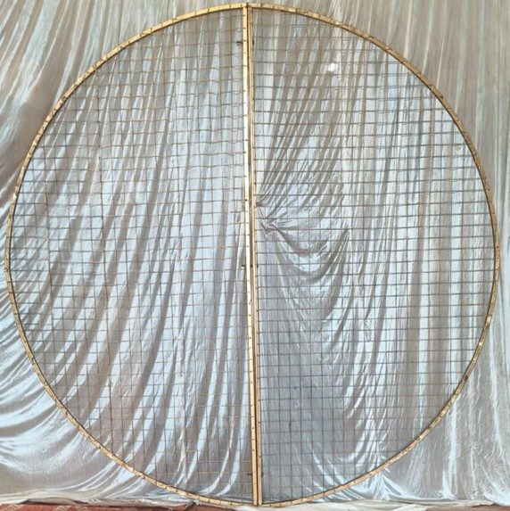 ROUND ROSE WALL