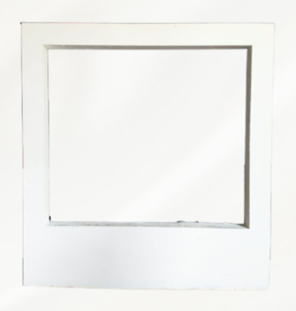 SQUARE BOOTH