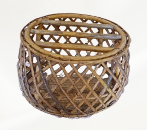 ROUND BAMBOO STAND/RAISER