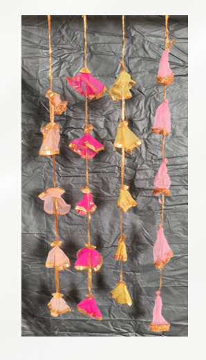 FRILL GARLANDS
